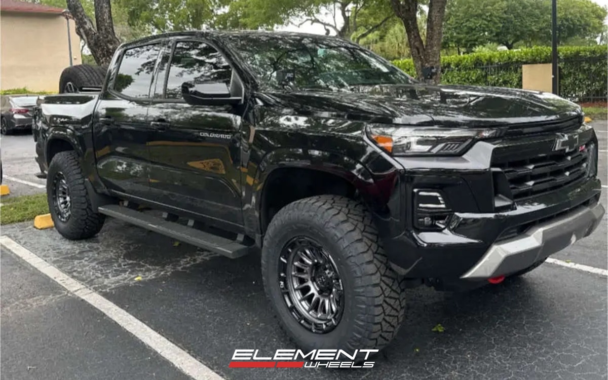 17x9 Black Rhino BR025 Rival Matte Black w/ Gloss Black Lip on 2023-2025 Chevrolet Colorado