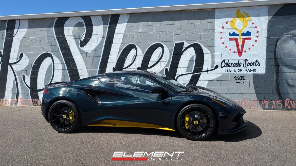 20x8.5 | 20x10.5 Staggered on 2023-2025 Lotus Emira