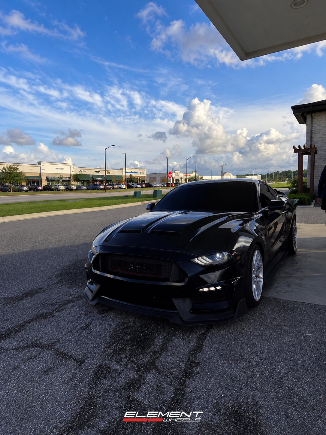 19x9.5 MST MT02 on 2024-2025 Ford Mustang