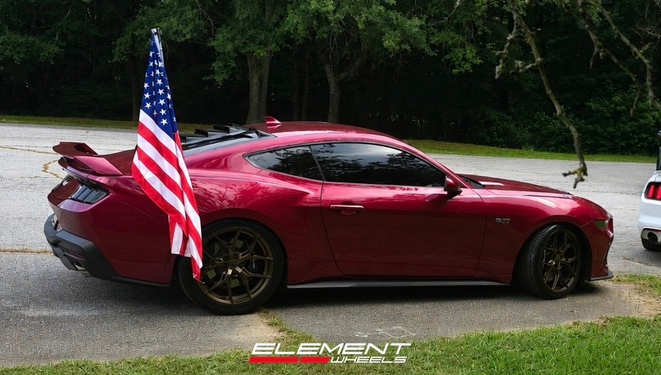 20x8.5 | 20x10 Staggered Vossen HF-5 Satin Bronze (Hybrid Forged) on 2024-2025 Ford Mustang