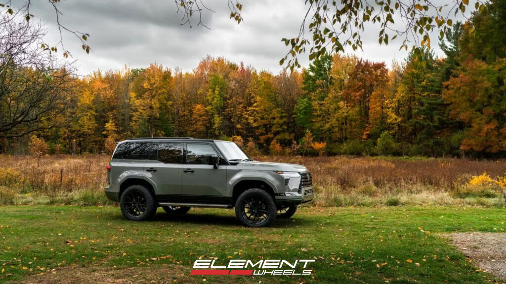 22x9.5 Vossen HFX-2 Gloss Black (Hybrid Forged) on 2024-2025 Lexus GX