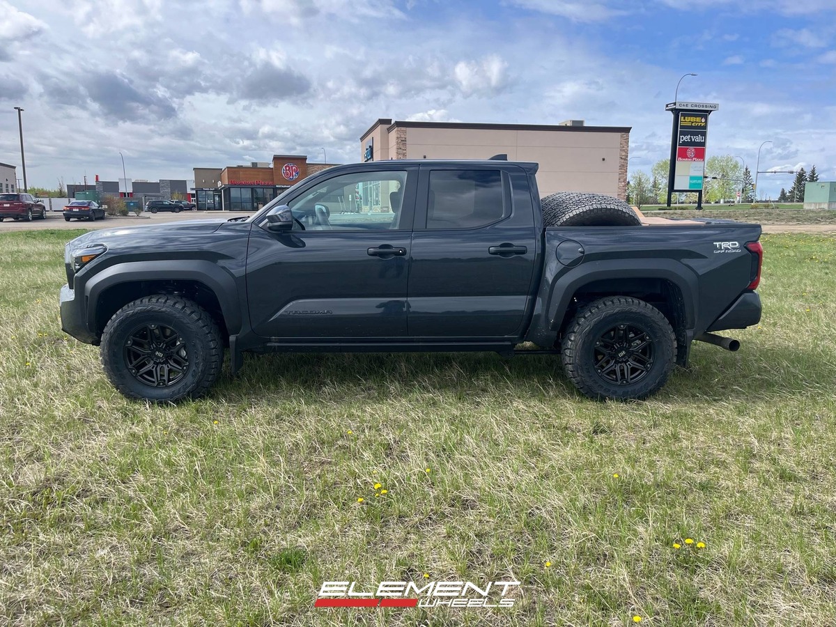 17x8 | 17x8 Staggered on 2024-2025 Toyota Tacoma