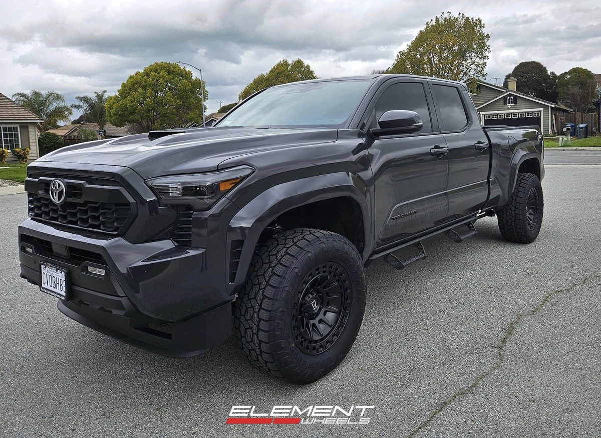 18x9 Black Rhino Barrage on 2024-2025 Toyota Tacoma