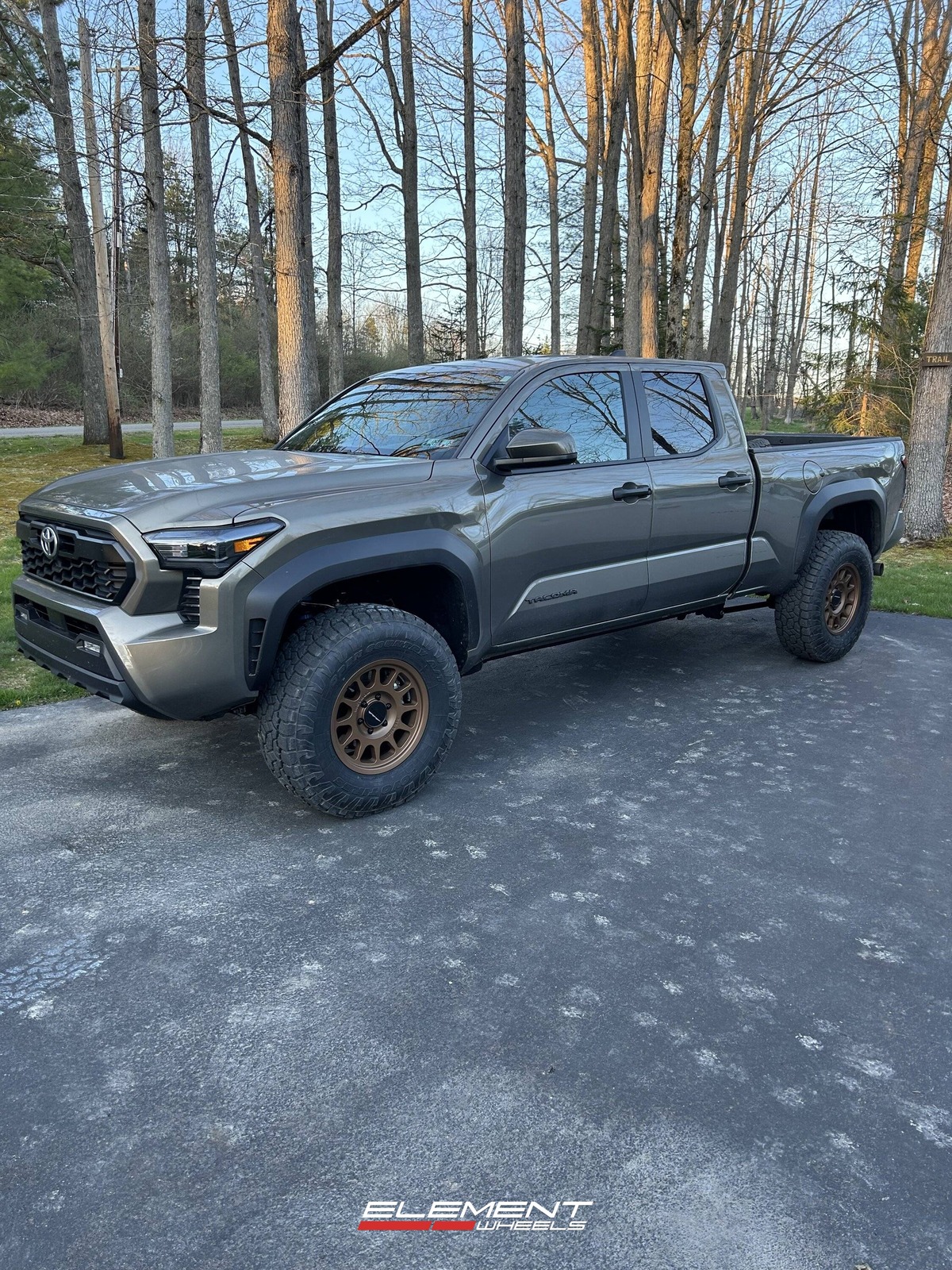 17x8.5 | 17x8.5 Staggered Method Race MR703 on 2024-2025 Toyota Tacoma