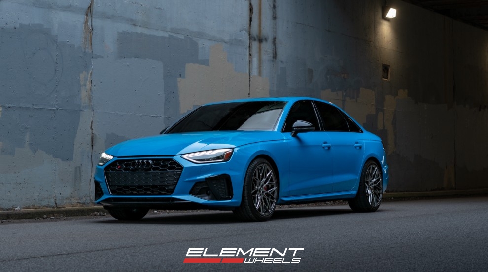 19 inch VMR V807 Anthracite Metallic on 2023 Audi S4