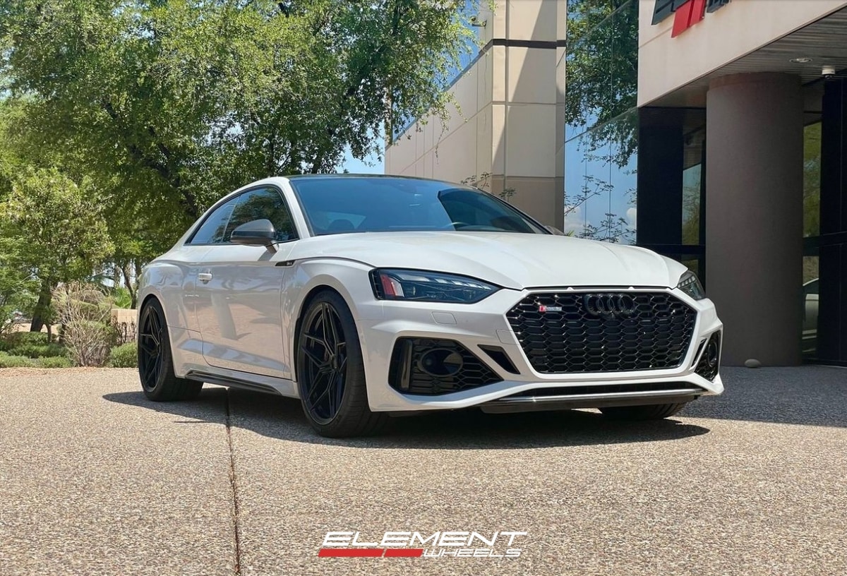 20 inch Variant Zeno in Satin Black on a 2023 Audi RS5