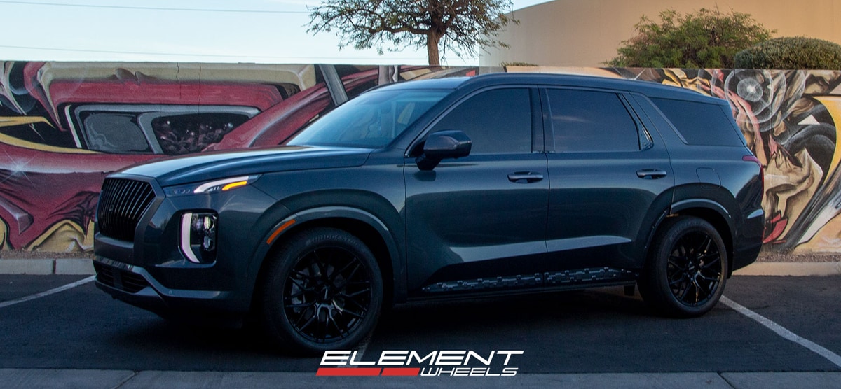 20 inch Varro VD06X Gloss Black on a 2021 Hyundai Palisade