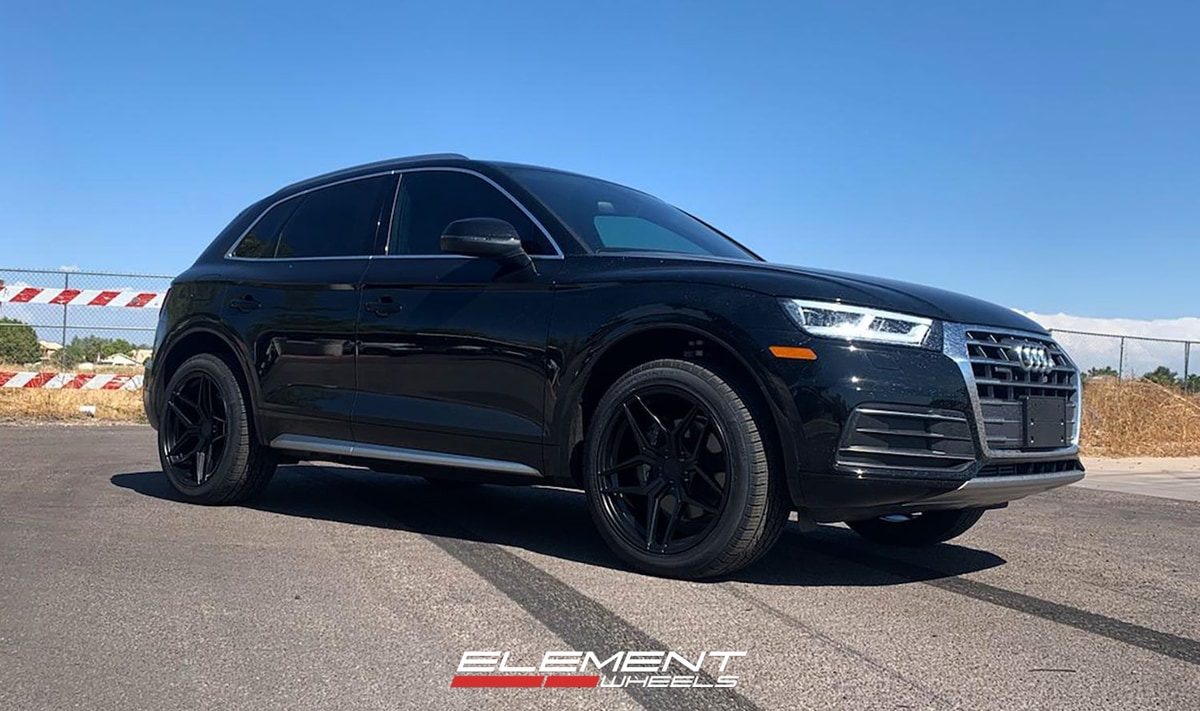 20 inch Variant Xenon Satin Black on a 2020 Audi Q5