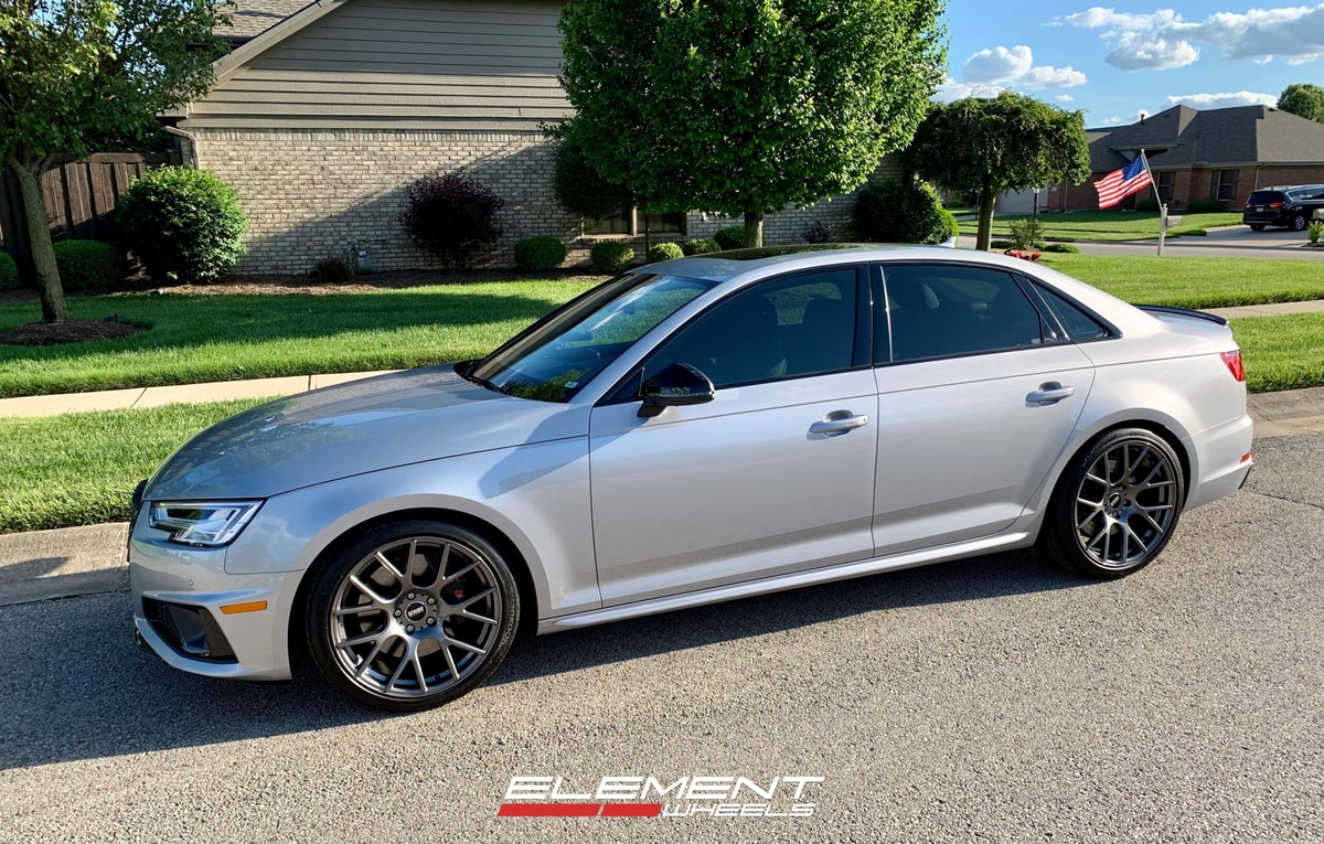 19 Inch VMR V810 Gunmetal on a 2019 Audi S4