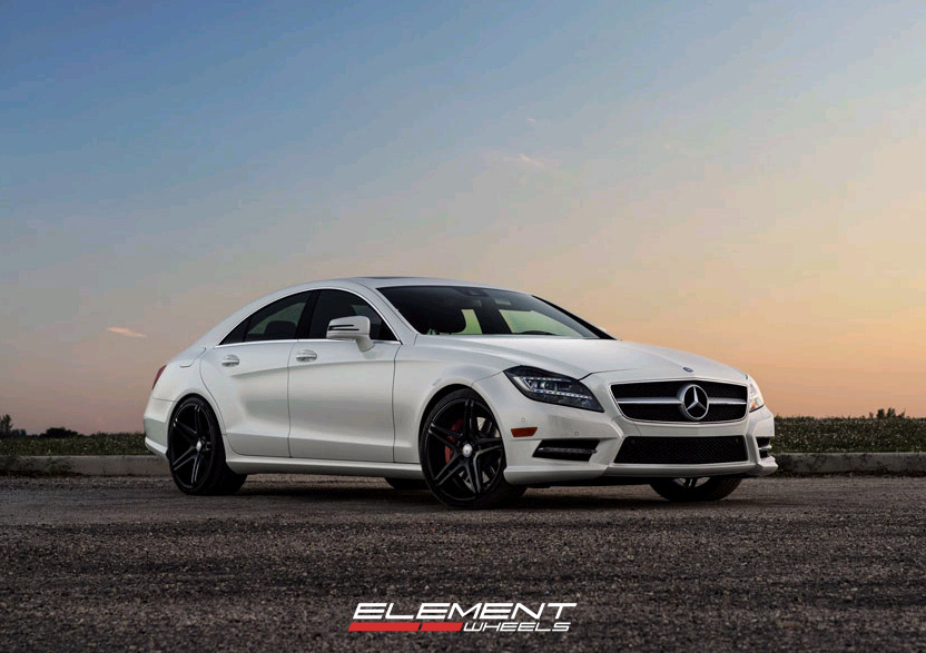 20 inch Staggered XO Caracas Black on 2014 Mercedes CLS550 w/ Specs