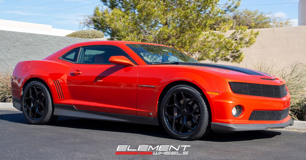 20 inch Staggered MRR M228 Camaro Z28 Replica Wheels Gloss Black on a 2010 Chevrolet Camaro SS