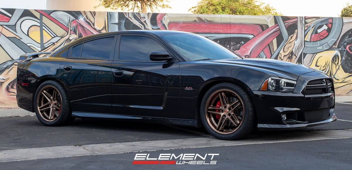 20 inch Staggered Ferrada CM1 Brushed Cobre w/ Polish Bronze Lip on a 2013 Dodge Charger SRT