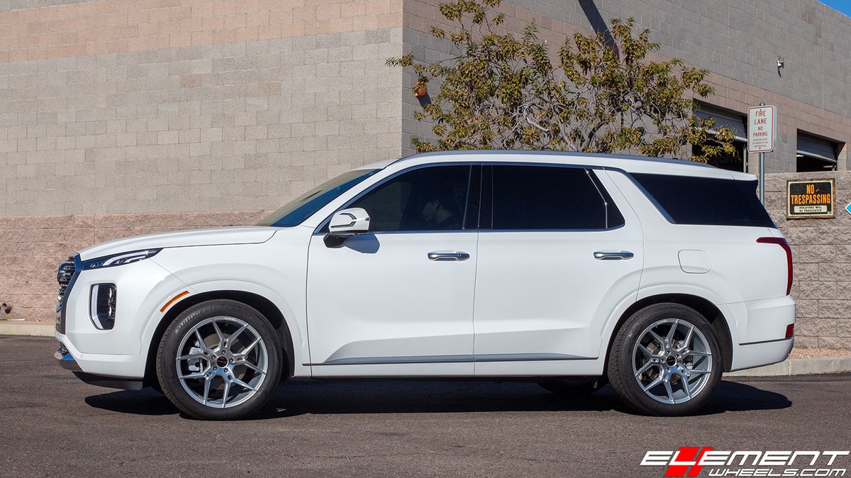 20 inch Giovanna Haleb Silver w/ Machined Face on 2020 Hyundai Palisade