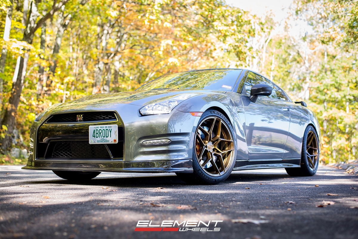 20 inch Rohana RFX11 Brushed Bronze on 2014 Nissan GTR