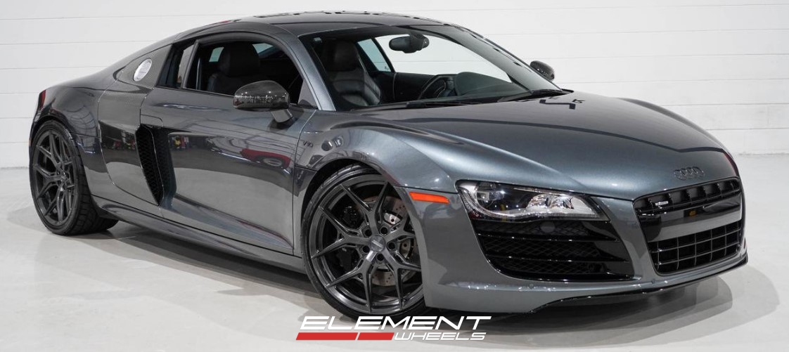Staggered 20 Inch Vossen HF-5 Matte Gunmetal on a 2010 Audi R8