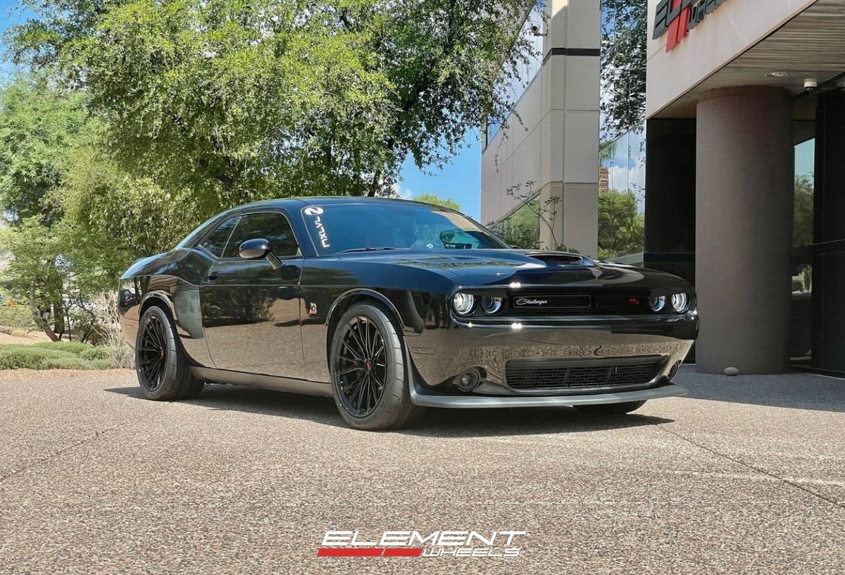20 inch Staggered Variant Rian in Gloss Black  on a 2023 Dodge Challenger