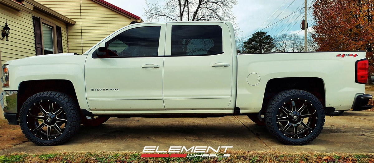 22 inch Fuel Off-Road Maverick Gloss Black Milled D610 on a 2018 Chevrolet Silverado 1500