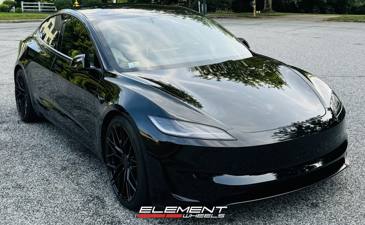 20 inch Staggered Avant Garde M520R Gloss Black on a 2023 Tesla Model 3