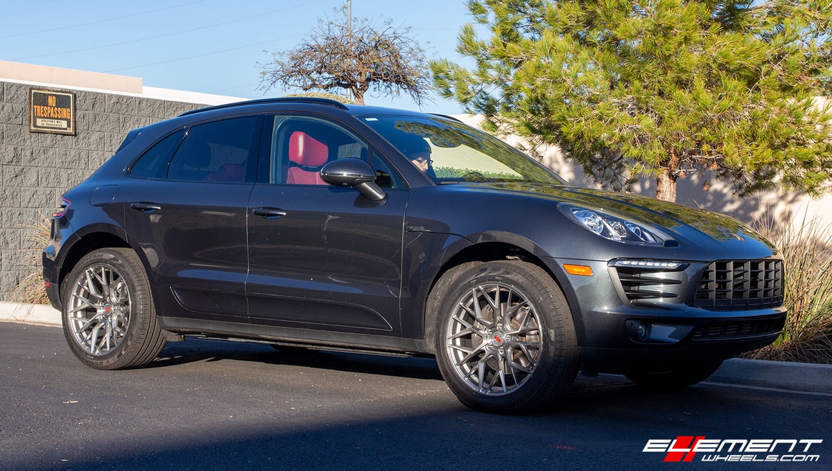 20 inch Staggered Variant Radon Titanium Brushed Face on a 2017 Porsche Macan Base/S/GTS
