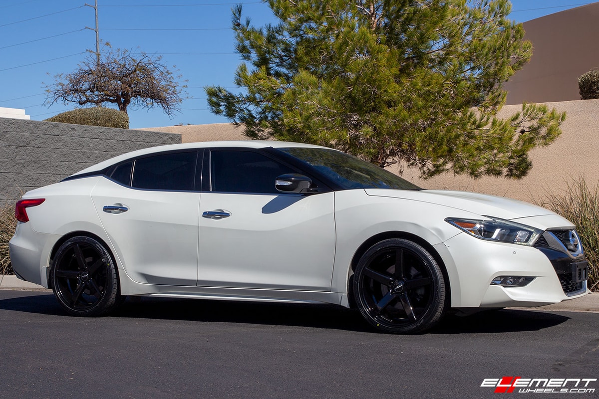 20 inch Versus VS541 Gloss Black on a 2016 Nissan Maxima