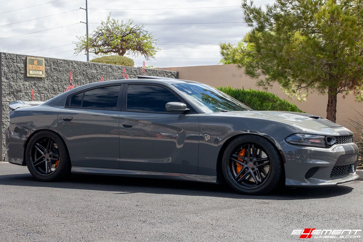 20 inch Ferrada CM1 Matte Graphite w/ Gloss Black Lip on a 2018 Dodge Charger