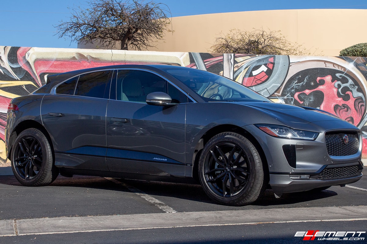 20 inch Niche Vosso Satin Black M203 on a 2020 Jaguar I-Pace