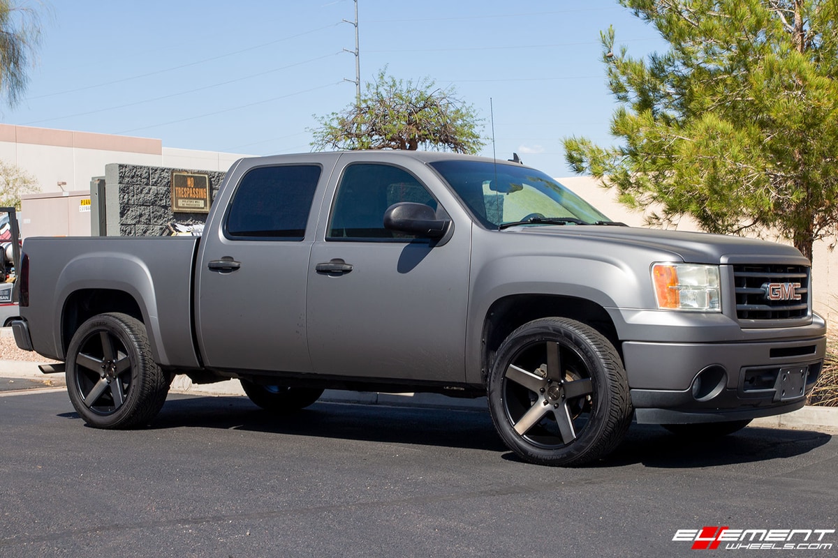 22 inch Dub Baller Matte Black w/ Dark Tint S116 on a 2011 GMC Sierra 1500