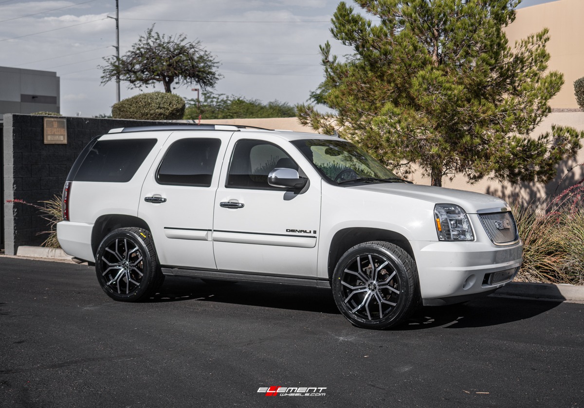 22 inch Dub Royalty Gloss Black Machined w/ DDT S209 on a 2007 GMC Yukon Denali