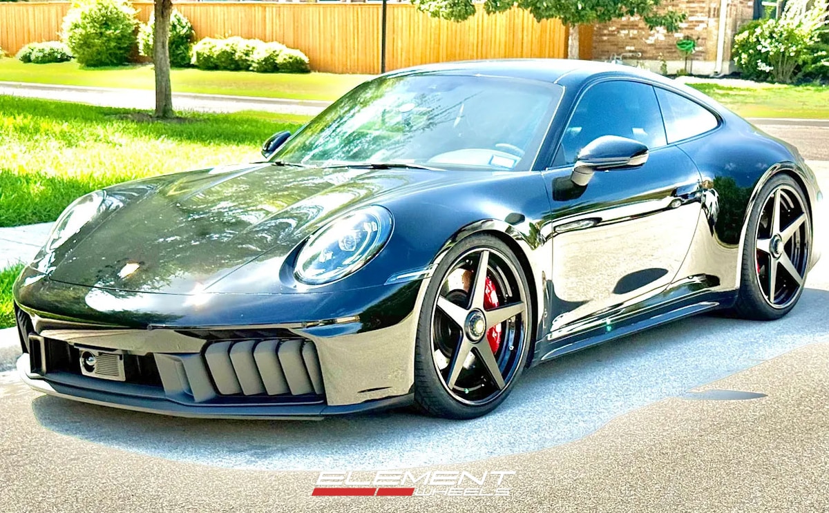 21/22 inch Staggered Variant Sena-2P on 2025 Porsche 911 Carrera 4 GTS Hybrid