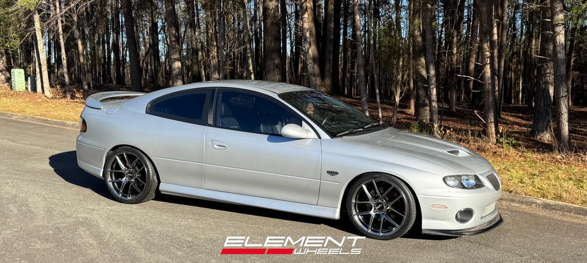 19 Staggered Ace Alloy AFF02 Matte Black on a 2006 Pontiac GTO
