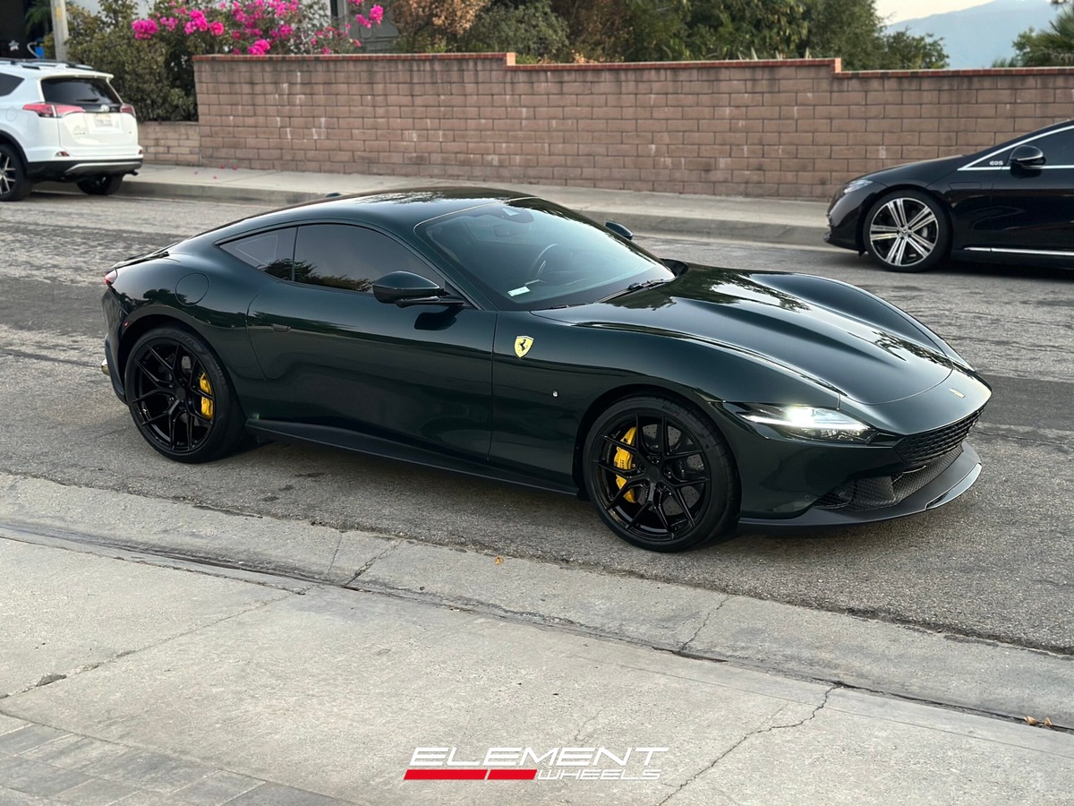 Double Staggered 20/21 inch Avant Garde M580R in Gloss Black on a 2022 Ferrari Roma