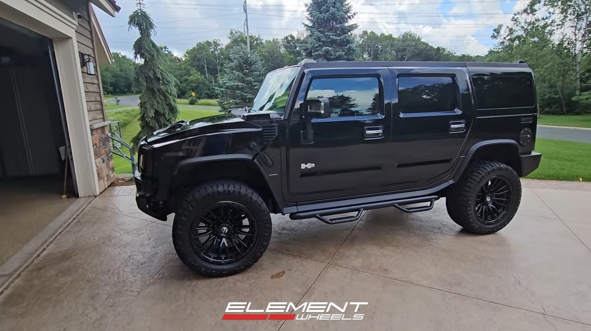 22 inch Fuel Offroad Rebel 8 in Matte Black on a 2004 Hummer H2