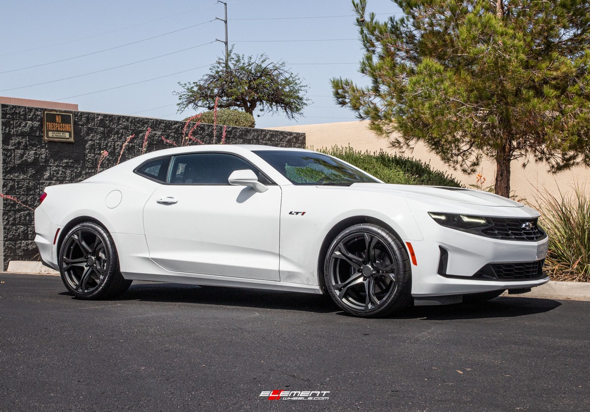 20 inch Staggered MRR M017 Camaro 1LE Replica Wheels Matte Graphite on a 2020 Chevrolet Camaro