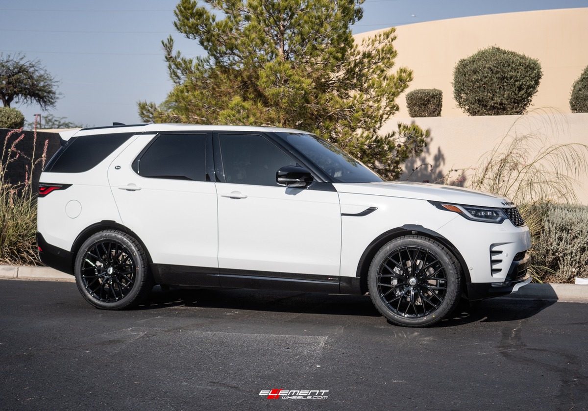 22 inch Asanti ABL-21 Gloss Black on a 2021 Land Rover Discovery