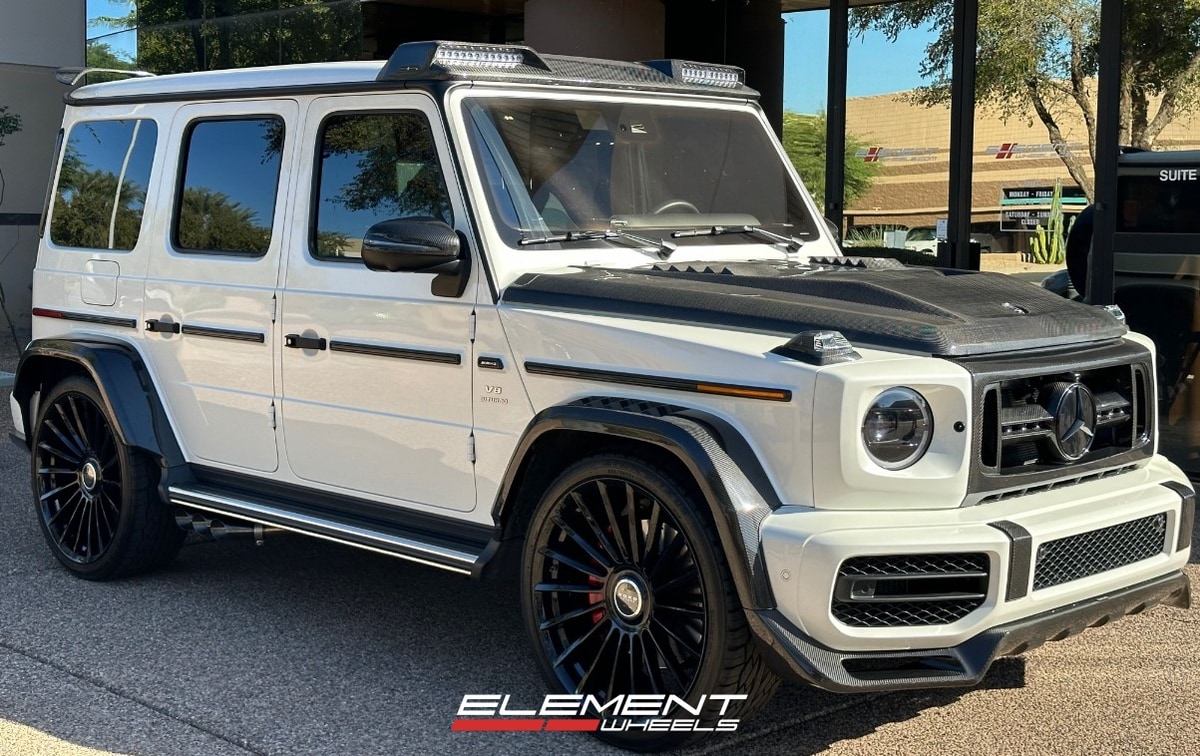 24 inch Koko Kuture Urfa FF Gloss Black on a 2021 Mercedes Benz G63 AMG Widebody