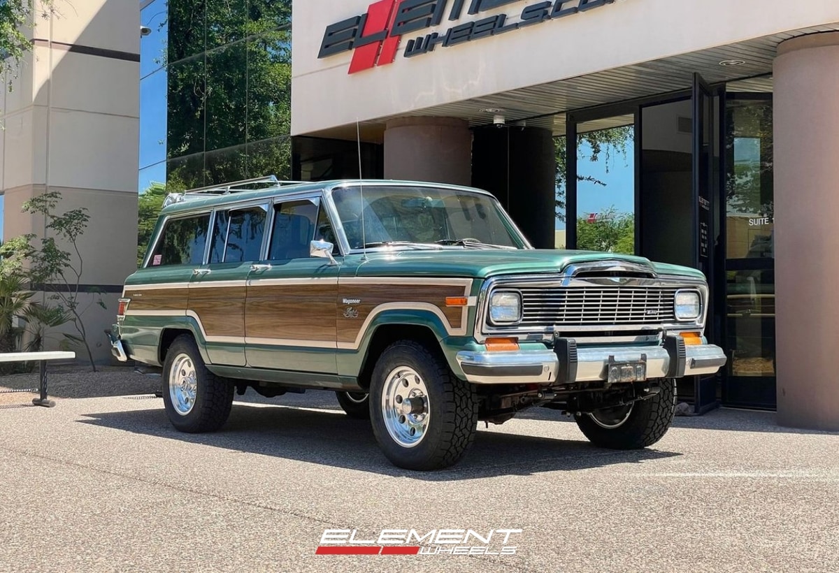 16 Inch American Racing AR172 Baja in Polished on a 1979 Jeep Wagoneer