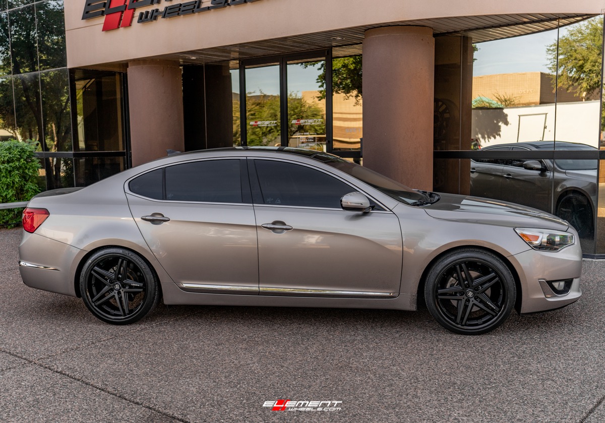 20 inch Lexani Ekko Satin Black w/ Gloss Black Lip on a 2014 Kia Cadenza