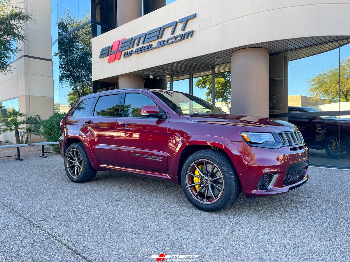 20 Inch Savini SV-F4 in Matte Bronze on a 2018 Jeep Grand Cherokee TrackHawk