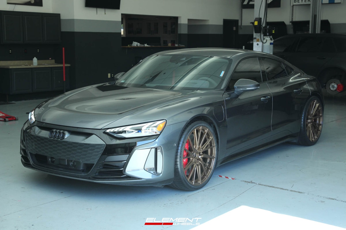 22 inch Staggered Vossen HF-4T Gloss Bronze (True Directional) on a 2022 Audi E-Tron GT RS