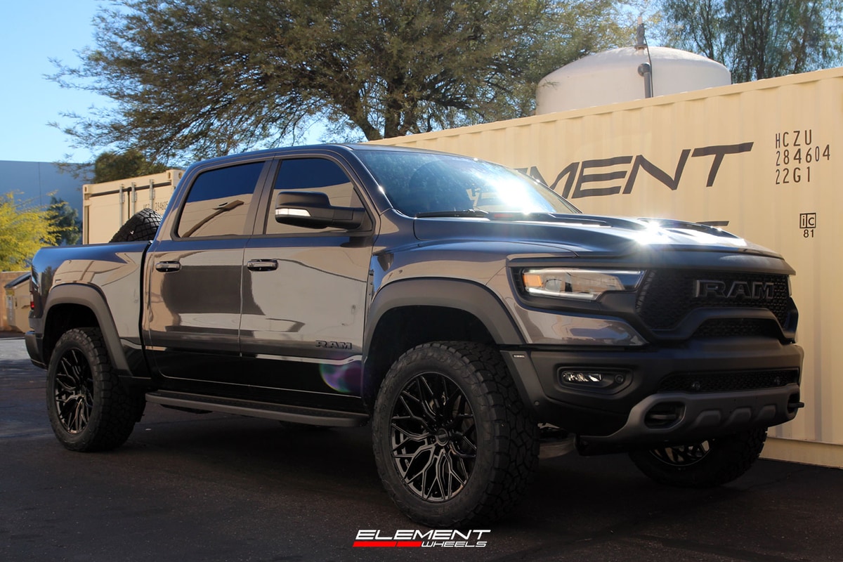 22 inch Vossen HF6-3 Gloss Black on a 2022 Dodge Ram 1500 TRX
