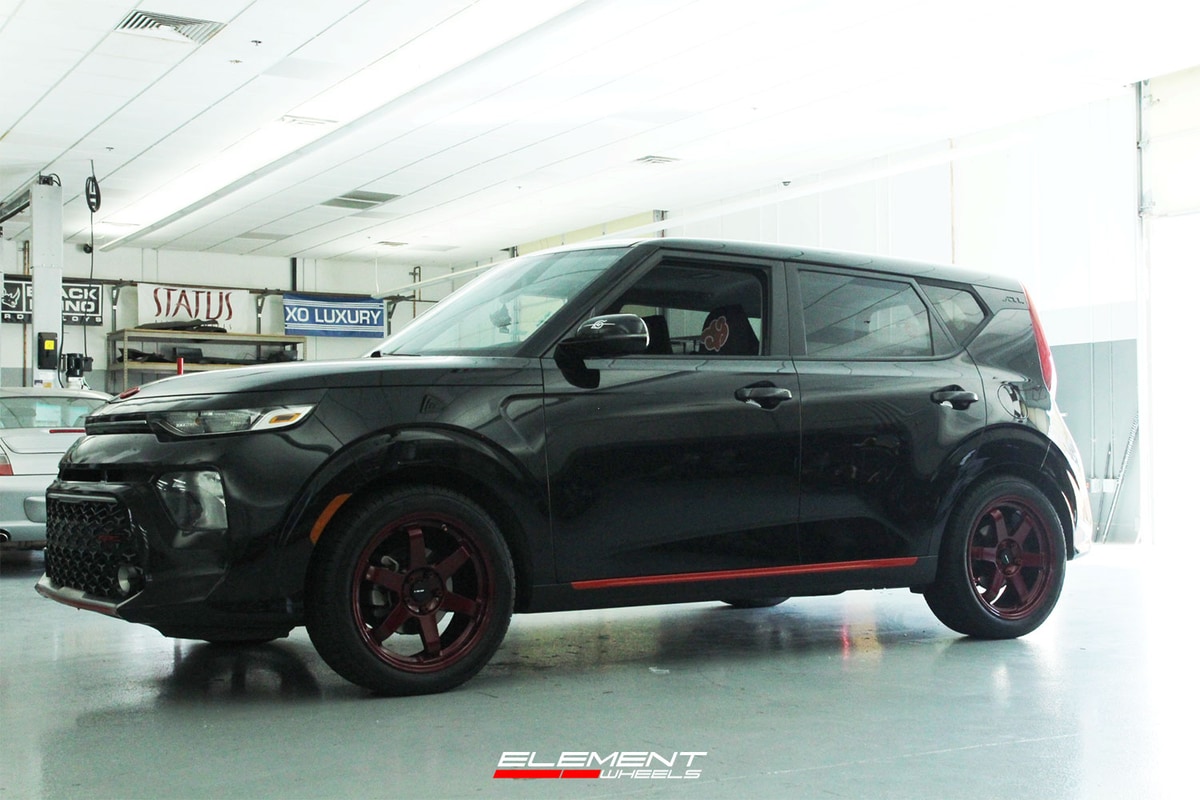 18 inch AVID.1 AV-06 Matte Black on a 2021 Kia Soul
