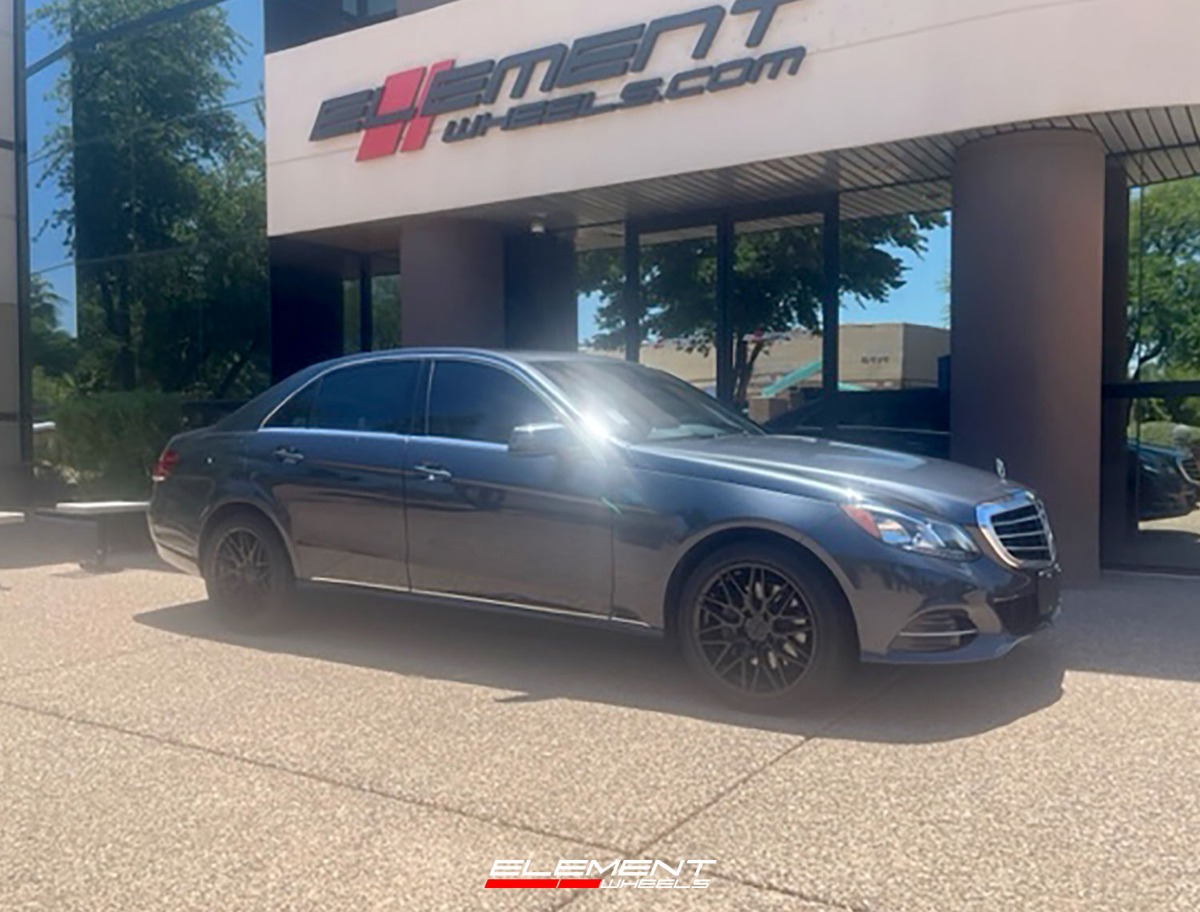 18 inch Staggered F1R F103 Gloss Black on a 2014 Mercedes Benz E350 Sedan
