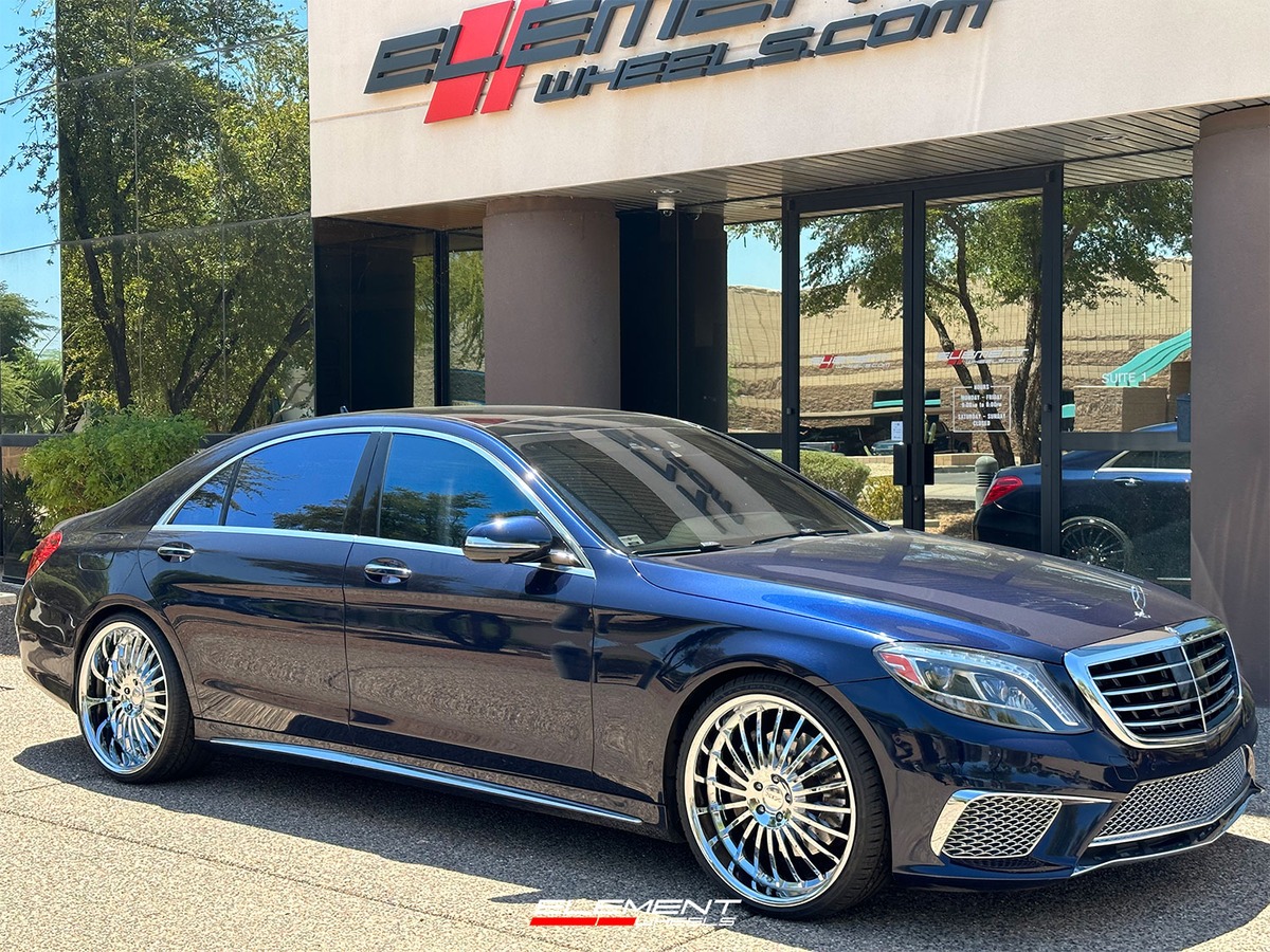 22 inch Staggered XIX X59 Full Chrome on a 2015 Mercedes Benz S550 Sedan