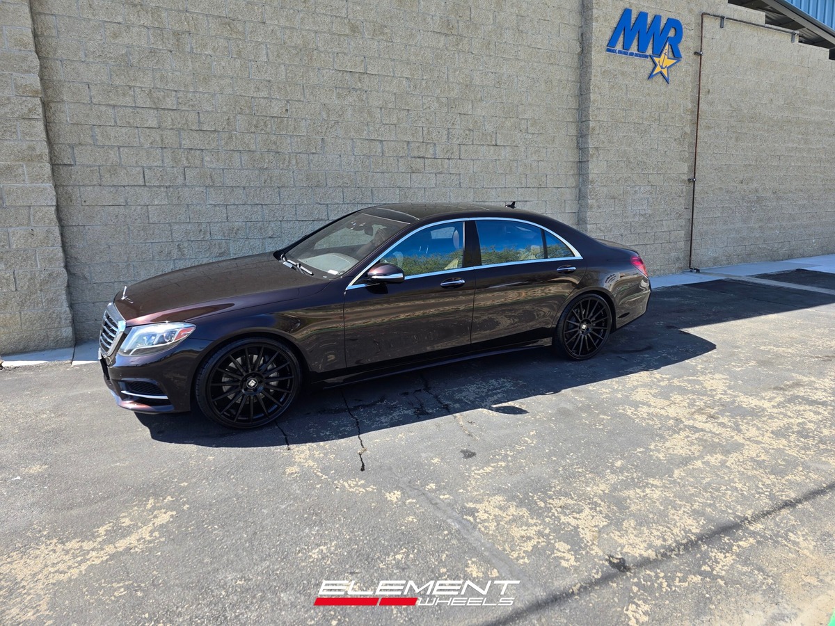 22 inch Touren TR92 in Gloss Black on a 2014 Mercedes-Benz S550
