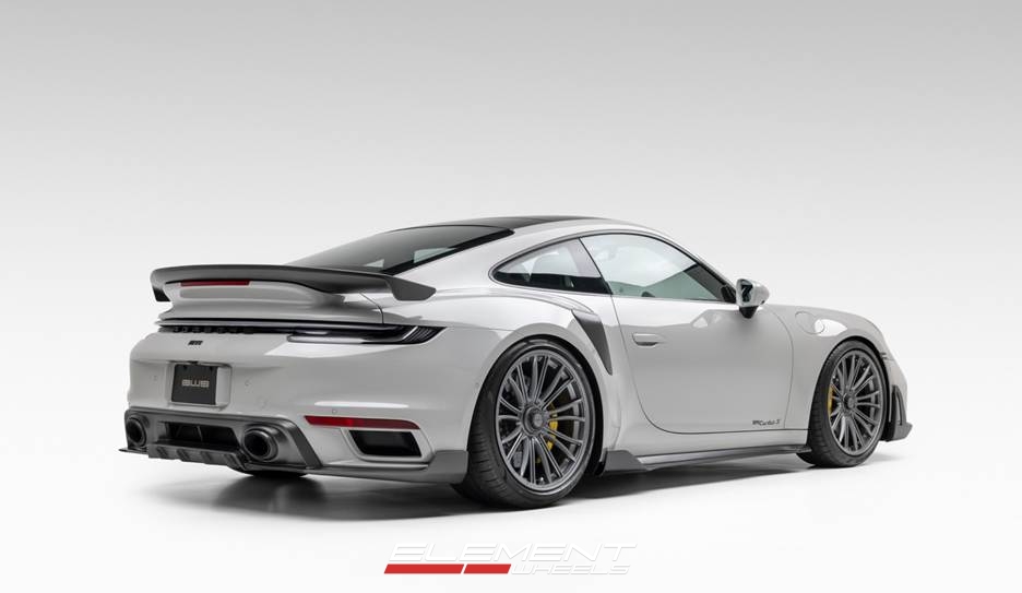 20/21 Double Staggered Magnesium GW9 in Gunmetal on a 992 Turbo S