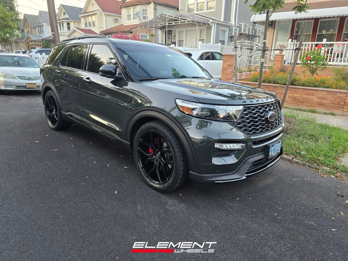 22 inch Marquee M1000W in Satin Black on a 2023 Ford Explorer