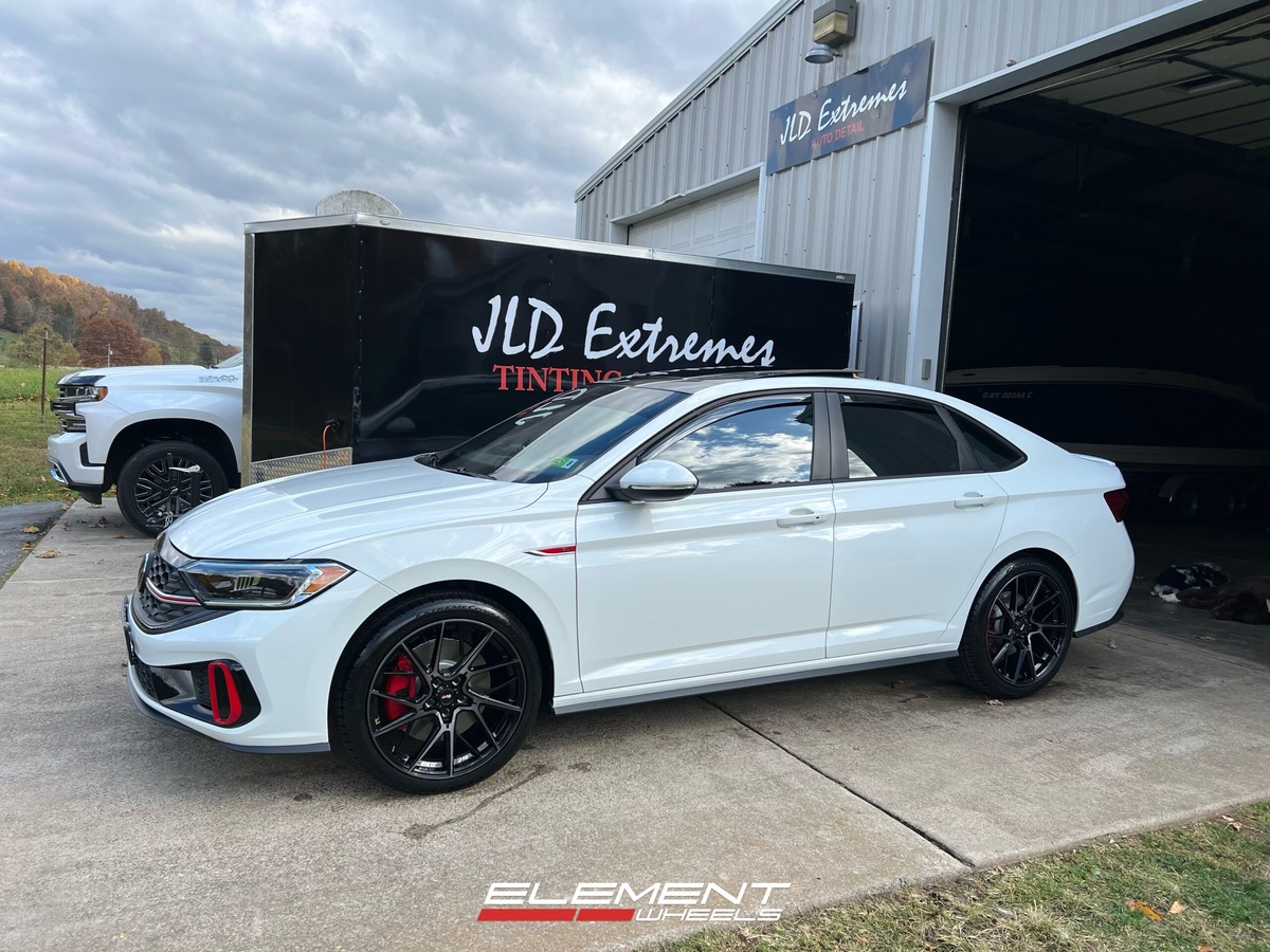 19 Inch Savini SV-F6 Gloss Black w/ Double Dark Tint on a 2022 Volkswagen Jetta