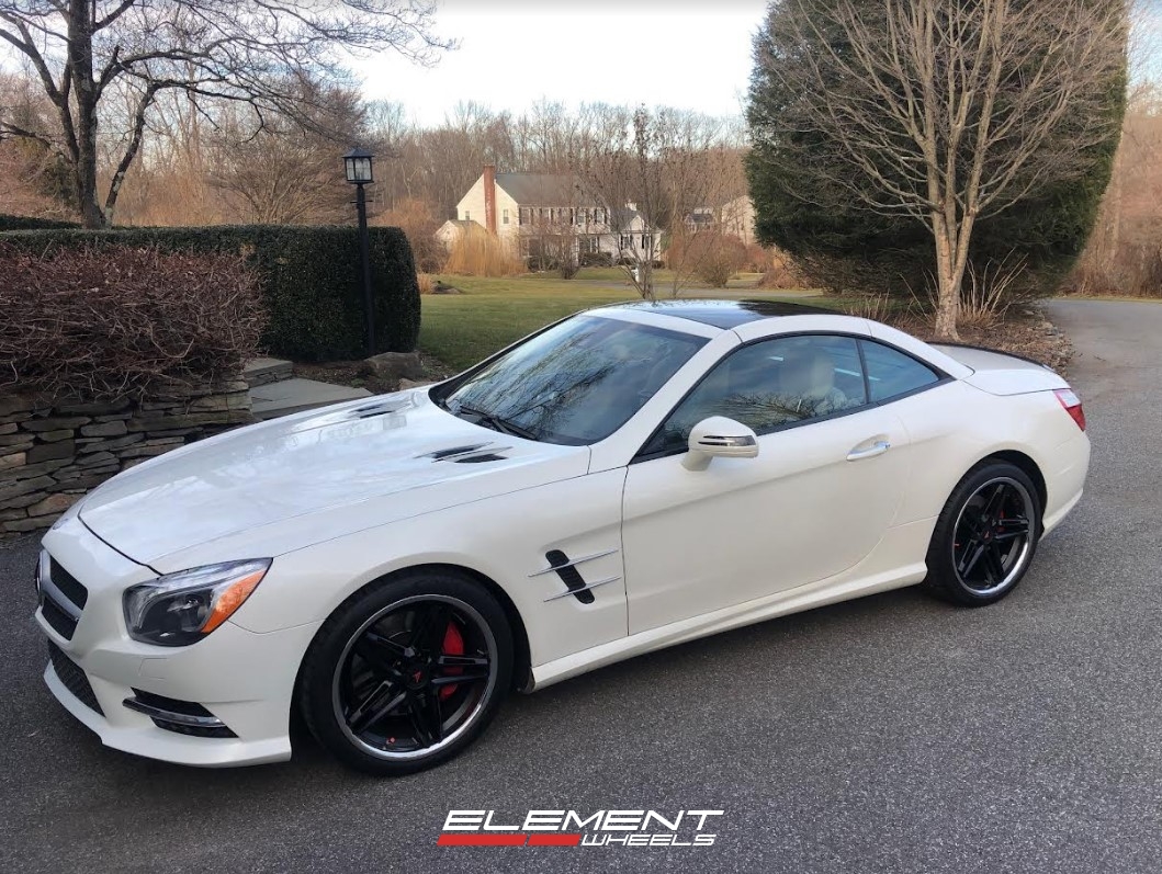 19 inch Staggered Ferrada CM1 in Matte Black w/ Chrome Lip on a 2013 Mercedes-Benz SL400
