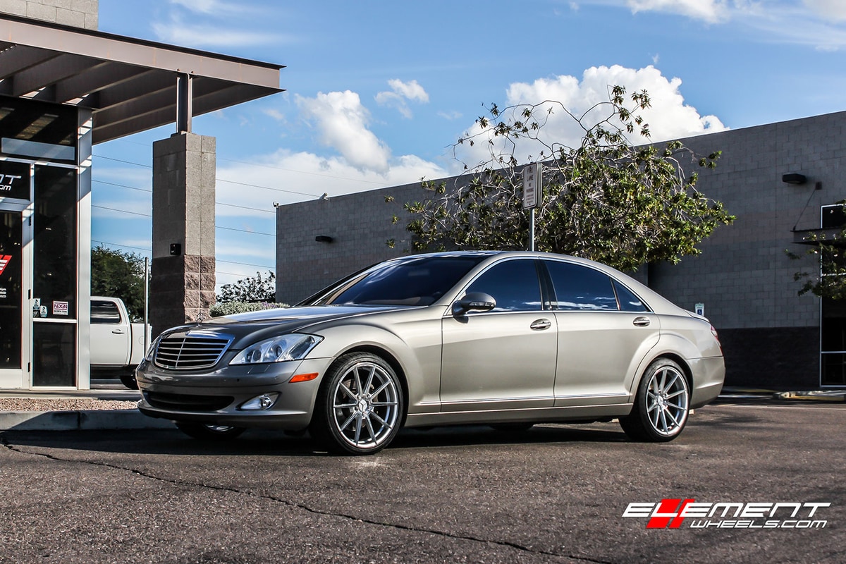 20 inch Staggered Variant Argon Silver Mirror Face on a 2007 Mercedes Benz S550