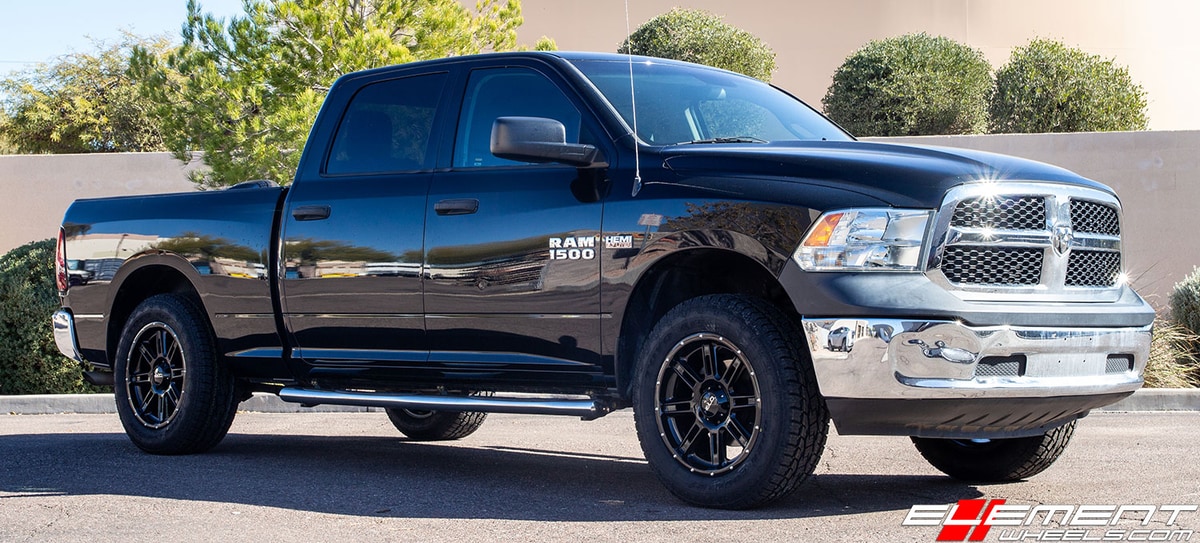 20 inch Helo HE900 Gloss Black on 2014 Dodge Ram 1500 (Stock Height)